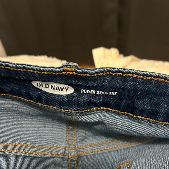 Old Navy Power Straight Jeans - Picture 3 of 3